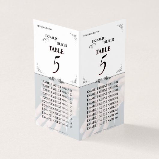 Handen van een Gay Bruiloft Paar met Ringen Kaart (Buitenkant)