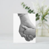 handen vasthouden briefkaart (Staand voorkant)