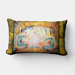 Handen voor heling kussen