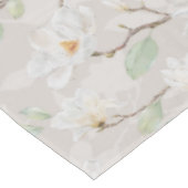 Handgekleurde witte Magnolia op Blush Tafelkleed (Gekanteld)