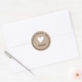 Handgemaakt door aangepaste naam Rustic Kraft Ronde Sticker (Envelop)