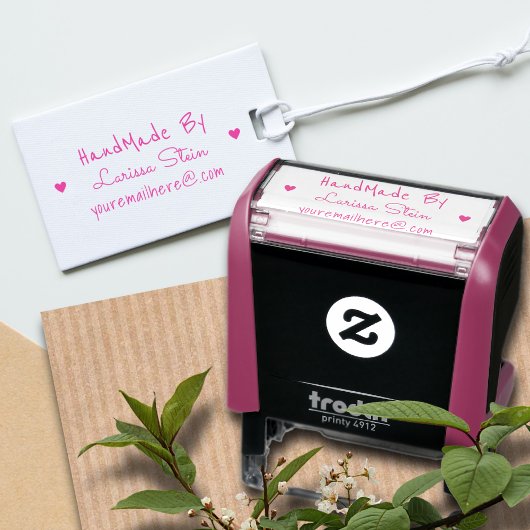 Handgemaakt door (aangepaste tekst) + naam, roze v  zelfinktende stempel