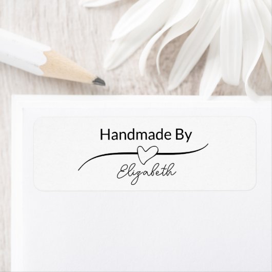 Handgemaakt door Jouw naam in Script met hart Etiket (Insitu)