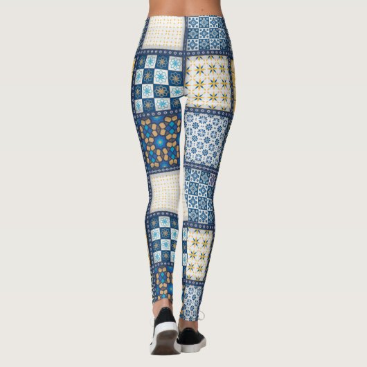 Handgemaakt  gelakt weefsel. Leggings (Achterkant)