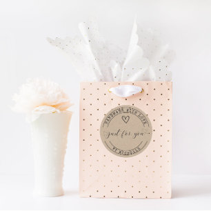 Handgemaakt met de elegante scriptkraft van Love Ronde Sticker