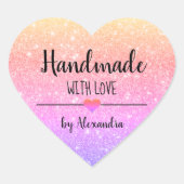 Handgemaakt met het liefdesregenbooglitterscript hart sticker (Voorkant)