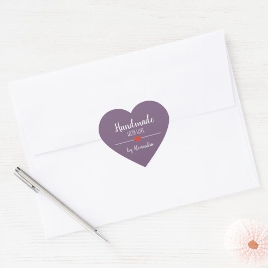 Handgemaakt met het liefdesscript paars hart sticker (Envelop)