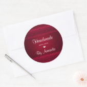 Handgemaakt met Liefde Elegante Rode Achtergrond S Ronde Sticker (Envelop)