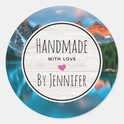 Handgemaakt met Liefde Schilderachtig Mountain & L Ronde Sticker (Voorkant)