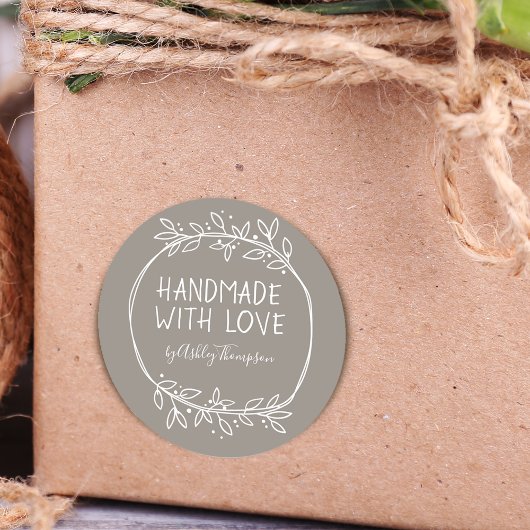 Handgemaakte handleiding met persoonlijke liefdesi ronde sticker