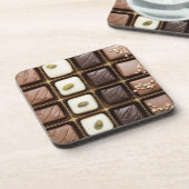 Handgemaakte luxe chocolade in een doos bier onderzetter (Linkerzijde)