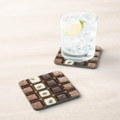 Handgemaakte luxe chocolade in een doos bier onderzetter (Rechterzijde)