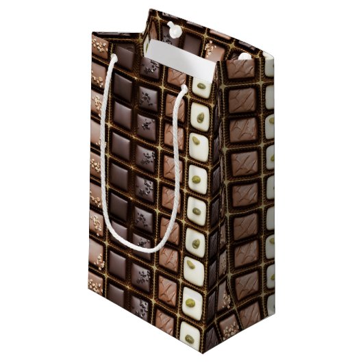 Handgemaakte luxe chocolade in een doos klein cadeauzakje (Voorkant Gekanteld)