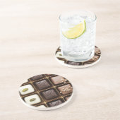 Handgemaakte luxe chocolade in een doos zandsteen onderzetter (Zijkant)