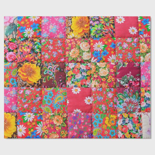 Handgemaakte patchwork-quilt met floreel patroon a cadeaupapier (Vlak)
