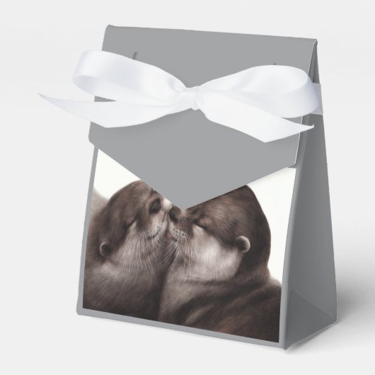 Handgeschilderde otters - Tender Moment Wildlife A Bedankdoosjes (Voorkant Zijde)