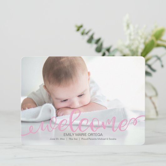 Handgeschreven Baby geboortefotopublicatiekaart Aankondiging (Staand voorkant)