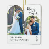 Handgeschreven eerste kerst getrouwde boog foto keramisch ornament (Links)
