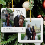 Handgeschreven Merry and Engaged Arch Photo Keramisch Ornament<br><div class="desc">Merry & Engaged kerstversiering met boogvormige foto's aan de voorkant en een vierkante foto aan de achterkant. Merry & Engaged is geschreven in handgeschreven typografie en u kunt verder gepersonaliseerd worden met uw namen,  aangepaste tekst zoals First / Last Christmas Engaged of uw achternaam (en) en het jaar.</div>