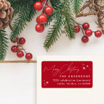 Handgeschreven Merry Christmas Familie retour adre Etiket<br><div class="desc">Maak het adresseren een fluitje van een cent met ons retour adreslabel "Merry Christmas". Chique handgeschreven kalligrafie,  handgetekende sterren en een feestelijke rode achtergrond voegen een vleugje elegantie toe. Pas het aan met uw familienaam en retour adresgegevens voor een gepolijste look.</div>