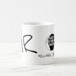 handgeschreven naam en initialen met foto's koffiemok