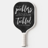 Handgeschreven Picklers knipperen en roze station. Pickleball Paddle (Achterkant)