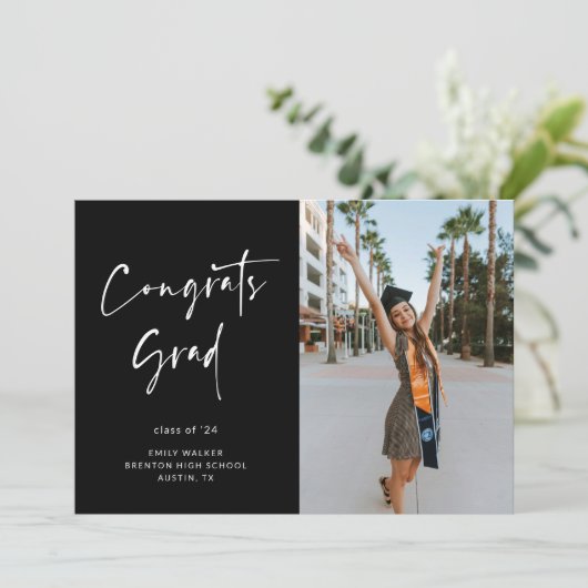 Handgeschreven Script Afstuderen Aankondiging Kaar (Staand voorkant)