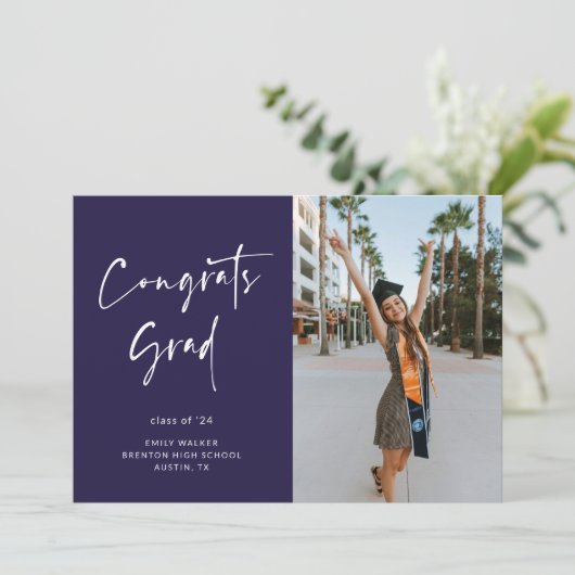 Handgeschreven Script Afstuderen Aankondiging Kaar (Staand voorkant)