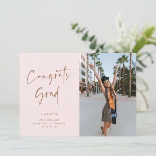 Handgeschreven Script Afstuderen Aankondiging Kaar (Staand voorkant)