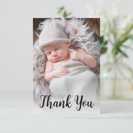Handgeschreven Script Baby Fotoaankondiging Bedankkaart (Staand voorkant)