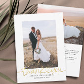 Handgeschreven script met hartfoto's bruiloft bedankkaart