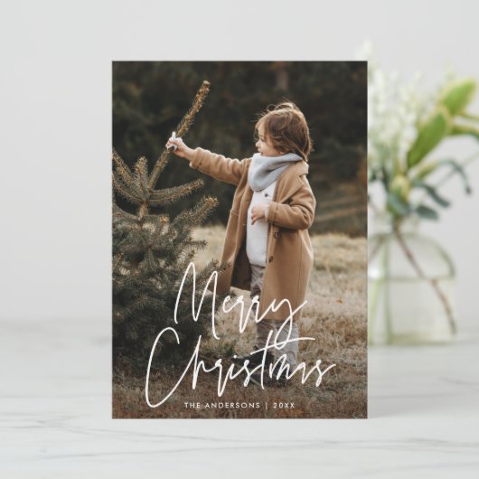 Handgeschreven Script Roos Taupe Merry Christmas Feestdagenkaart (Staand voorkant)