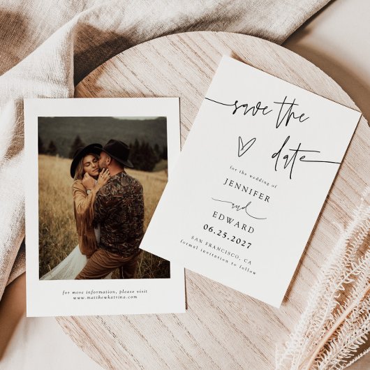 Handgeschreven script witte trouwdatum save the da date