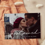 Handgeschreven Uitgestelde bruiloft aankondiging Briefkaart<br><div class="desc">Je moet je bruiloft of feest uitstellen of annuleren? Deel het nieuws met dit mooie briefkaart,  volledig aanpasbare lettertypen en kleuren.</div>