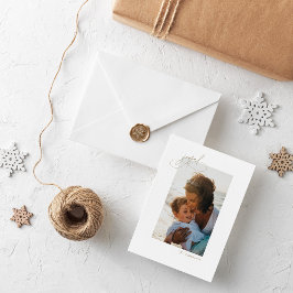 Handgeschreven vrolijke minimalistische kerstfotok feestdagenkaart