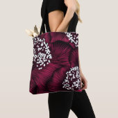 Handgetekend bloempatroon met kamelia-bloemen tote bag (Dichtbij)