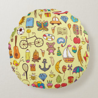 Handgetekende doodle kinder: patroon. rond kussen
