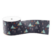 Handgetekende Evergreen Pine Trees op sneeuw bij n Grosgrain Lint (Spoel)