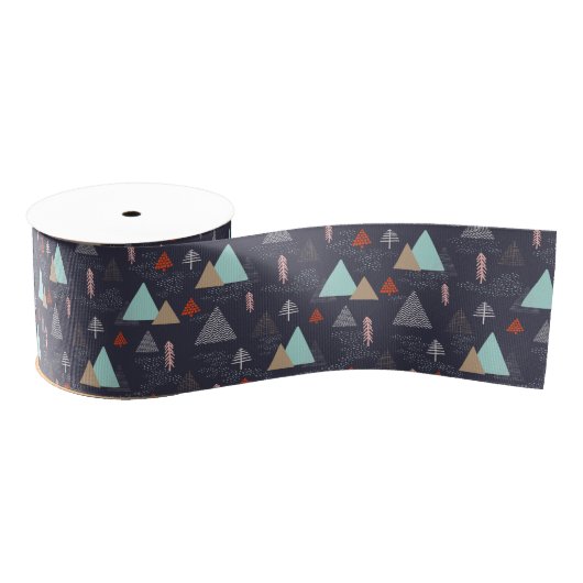 Handgetekende Evergreen Pine Trees op sneeuw bij n Grosgrain Lint (Spoel)