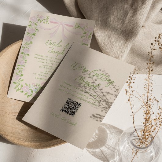 Handgetekende groene roze strik bloemencode QR-cod Kaart