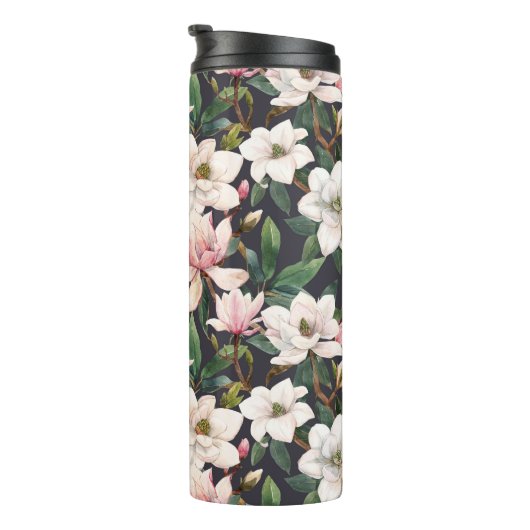 Handgetekende magnolia's: waterverf naadloos. thermosbeker (Geroteerd rechts)