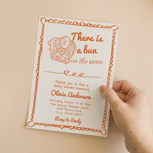 Handgetekende Oranje broodje in het Baby shower Kaart