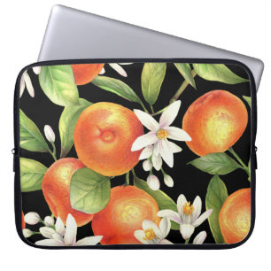Handgetekende Sinaasappels: bloemenillustratie. Laptop Sleeve