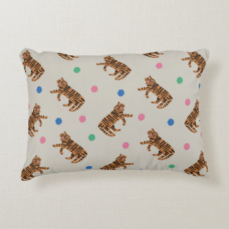  handgetekende tijger en kleurrijke polka stippen  accent kussen