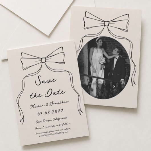 Handgetekende trouwfoto 'Save the date' met strik Kaart
