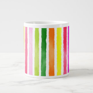 Handgetekende waterkleurige regenboogstrepen grote koffiekop