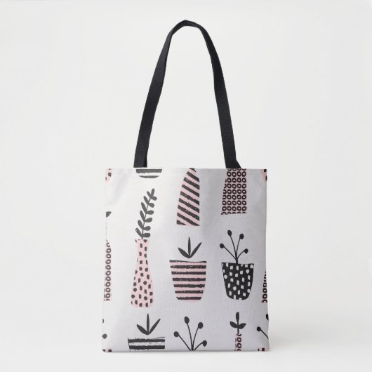 Handgetrokken naadloos patroon met planten in zwar tote bag (Voorkant)