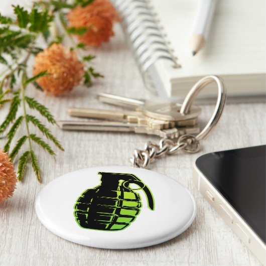 Handgrenade - groen sleutelhanger (Zijkant)