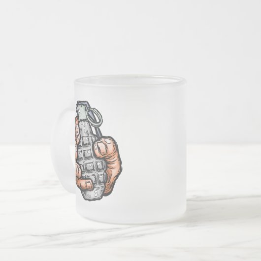 Handgrenade in stripstijl matglas koffiemok (Voorkant links)