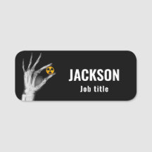 Handje dat een radiatiesymbool vasthoudt